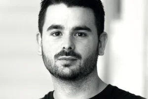 Enrique Moris Opiniones (2025): ¿Es Tradeando un Curso Real o una Estafa?