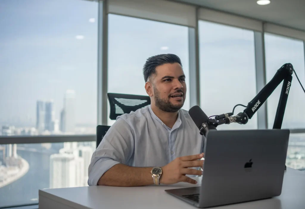 pako thawani de eltire del trading dando clase de curso